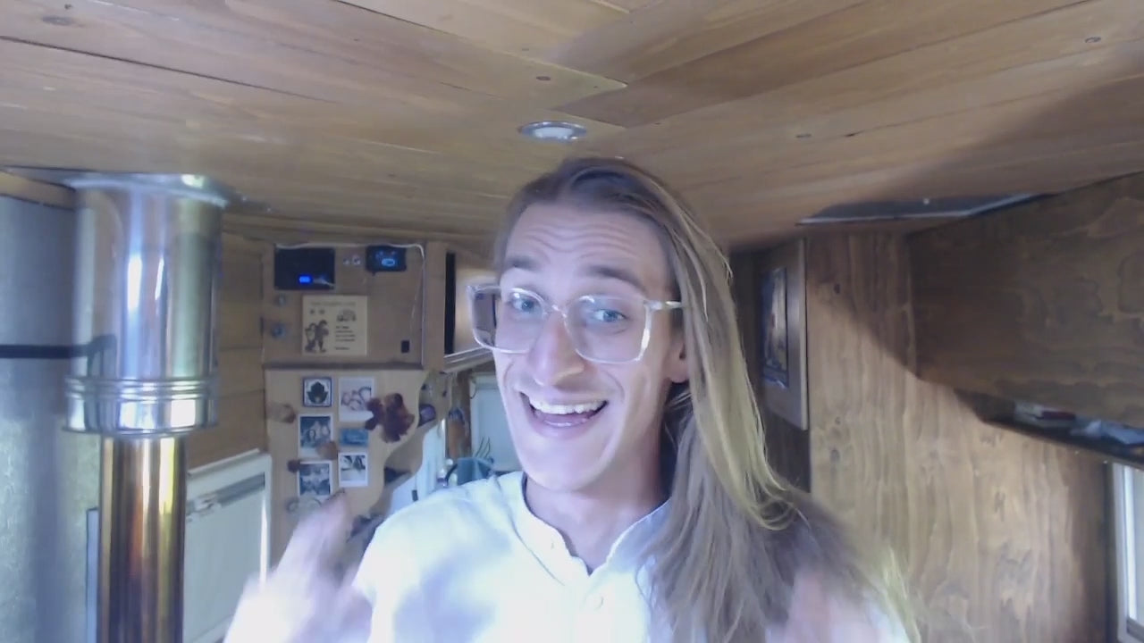Carica il video: 